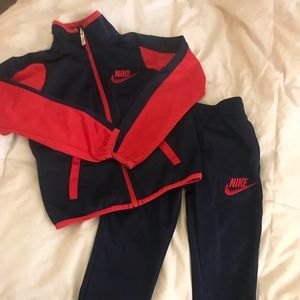 Toddler Nike jog suit $15